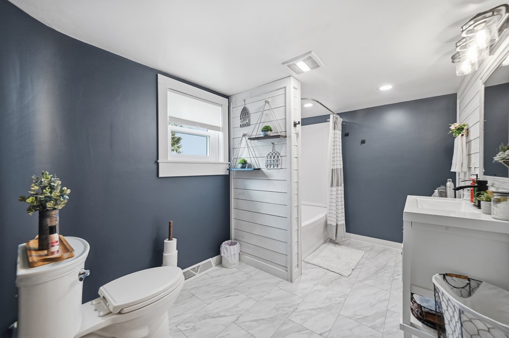 1421 N State Route 18, Republic, Ohio 44867, 5 Bedrooms Bedrooms, ,2 BathroomsBathrooms,Residential,For Sale,State Route 18,9069706 1421 N State Route 18, Republic, Ohio 44867, 5 Bedrooms Bedrooms, ,2 BathroomsBathrooms,Residential,For Sale,State Route 18,9069706