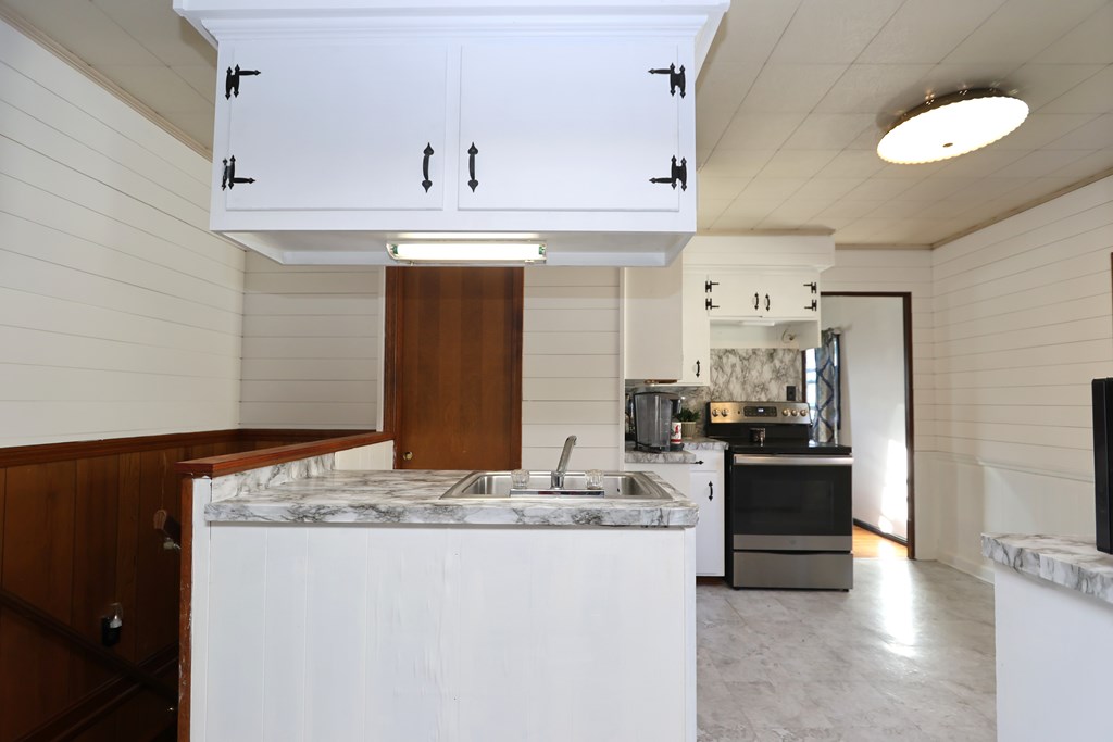 1011 Eastern Avenue, Ashland, Ohio 44805, 3 Bedrooms Bedrooms, ,1 BathroomBathrooms,Residential,For Sale,Eastern Avenue,9069710 1011 Eastern Avenue, Ashland, Ohio 44805, 3 Bedrooms Bedrooms, ,1 BathroomBathrooms,Residential,For Sale,Eastern Avenue,9069710