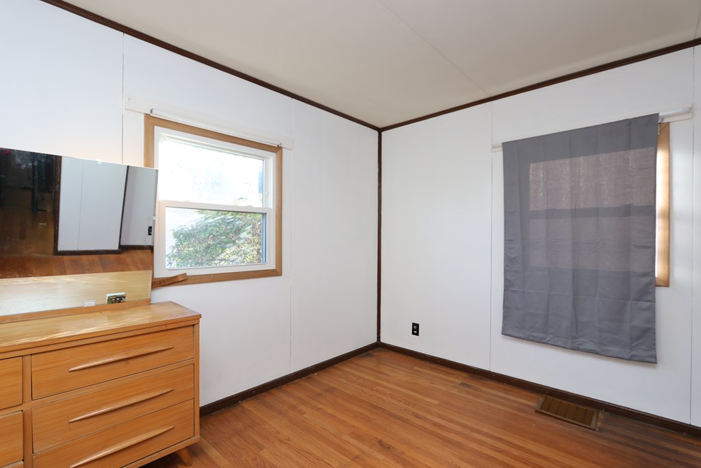 1011 Eastern Avenue, Ashland, Ohio 44805, 3 Bedrooms Bedrooms, ,1 BathroomBathrooms,Residential,For Sale,Eastern Avenue,9069710 1011 Eastern Avenue, Ashland, Ohio 44805, 3 Bedrooms Bedrooms, ,1 BathroomBathrooms,Residential,For Sale,Eastern Avenue,9069710