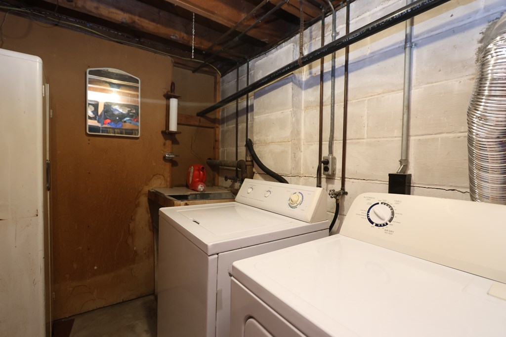 1011 Eastern Avenue, Ashland, Ohio 44805, 3 Bedrooms Bedrooms, ,1 BathroomBathrooms,Residential,For Sale,Eastern Avenue,9069710 1011 Eastern Avenue, Ashland, Ohio 44805, 3 Bedrooms Bedrooms, ,1 BathroomBathrooms,Residential,For Sale,Eastern Avenue,9069710