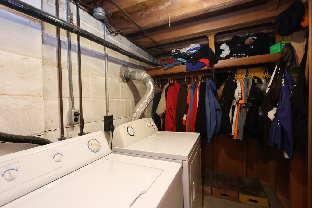 1011 Eastern Avenue, Ashland, Ohio 44805, 3 Bedrooms Bedrooms, ,1 BathroomBathrooms,Residential,For Sale,Eastern Avenue,9069710 1011 Eastern Avenue, Ashland, Ohio 44805, 3 Bedrooms Bedrooms, ,1 BathroomBathrooms,Residential,For Sale,Eastern Avenue,9069710