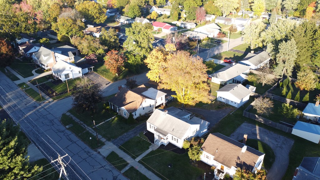 1011 Eastern Avenue, Ashland, Ohio 44805, 3 Bedrooms Bedrooms, ,1 BathroomBathrooms,Residential,For Sale,Eastern Avenue,9069710 1011 Eastern Avenue, Ashland, Ohio 44805, 3 Bedrooms Bedrooms, ,1 BathroomBathrooms,Residential,For Sale,Eastern Avenue,9069710