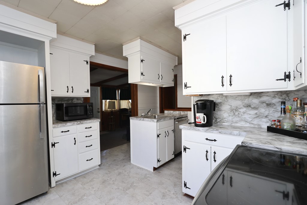 1011 Eastern Avenue, Ashland, Ohio 44805, 3 Bedrooms Bedrooms, ,1 BathroomBathrooms,Residential,For Sale,Eastern Avenue,9069710 1011 Eastern Avenue, Ashland, Ohio 44805, 3 Bedrooms Bedrooms, ,1 BathroomBathrooms,Residential,For Sale,Eastern Avenue,9069710