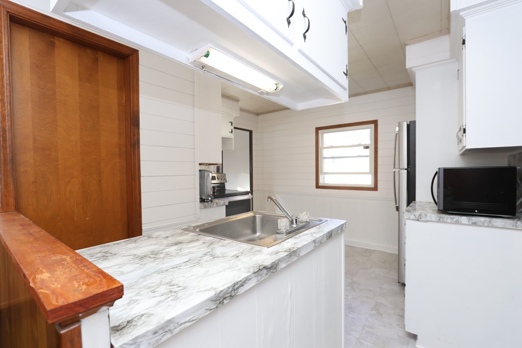 1011 Eastern Avenue, Ashland, Ohio 44805, 3 Bedrooms Bedrooms, ,1 BathroomBathrooms,Residential,For Sale,Eastern Avenue,9069710 1011 Eastern Avenue, Ashland, Ohio 44805, 3 Bedrooms Bedrooms, ,1 BathroomBathrooms,Residential,For Sale,Eastern Avenue,9069710