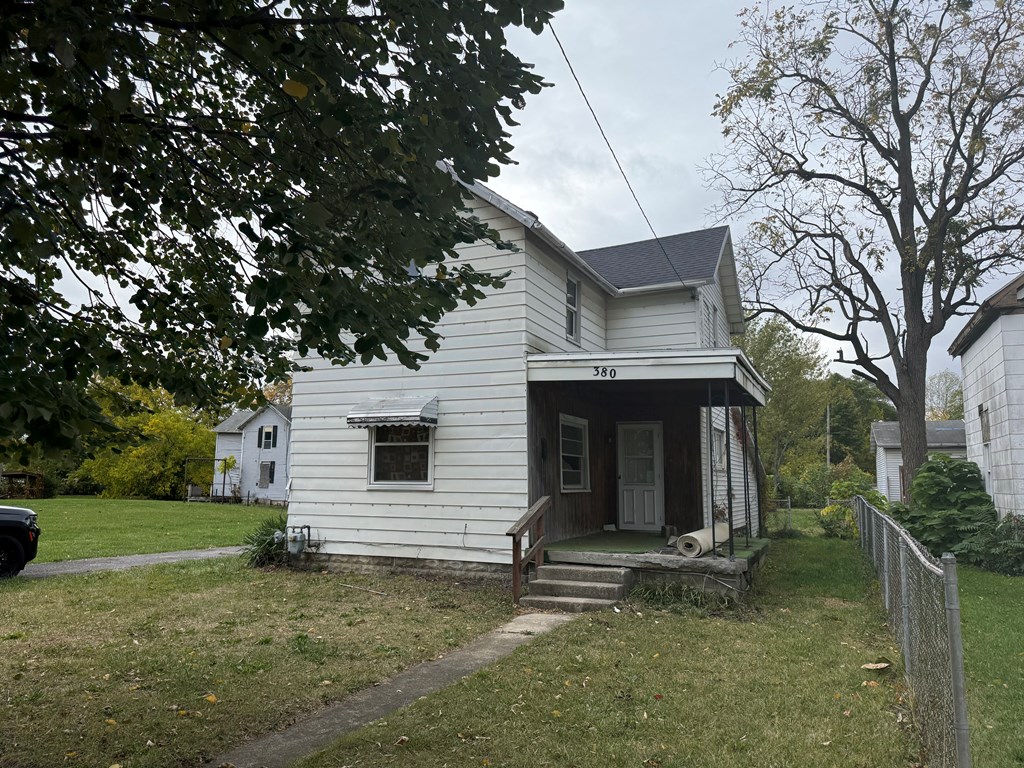 380 S Pine St, Lima, Ohio 45804, 3 Bedrooms Bedrooms, ,1 BathroomBathrooms,Residential,For Sale,Pine St,9069720 380 S Pine St, Lima, Ohio 45804, 3 Bedrooms Bedrooms, ,1 BathroomBathrooms,Residential,For Sale,Pine St,9069720