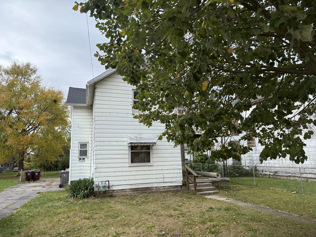 380 S Pine St, Lima, Ohio 45804, 3 Bedrooms Bedrooms, ,1 BathroomBathrooms,Residential,For Sale,Pine St,9069720 380 S Pine St, Lima, Ohio 45804, 3 Bedrooms Bedrooms, ,1 BathroomBathrooms,Residential,For Sale,Pine St,9069720