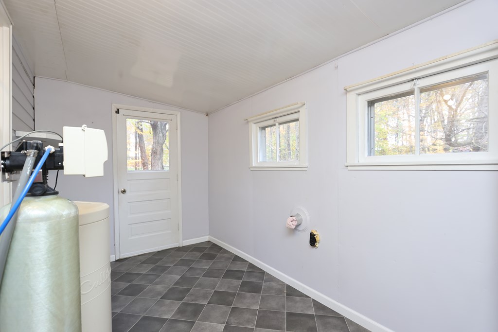 4502 Mill Run Road, Lexington, Ohio 44904, 3 Bedrooms Bedrooms, ,1 BathroomBathrooms,Residential,For Sale,Mill Run Road,9069728 4502 Mill Run Road, Lexington, Ohio 44904, 3 Bedrooms Bedrooms, ,1 BathroomBathrooms,Residential,For Sale,Mill Run Road,9069728