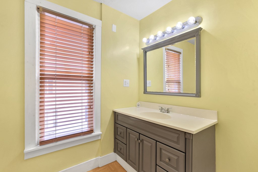 1022 Union Street, Ashland, Ohio 44805, 3 Bedrooms Bedrooms, ,1 BathroomBathrooms,Residential,For Sale,Union Street,9069731 1022 Union Street, Ashland, Ohio 44805, 3 Bedrooms Bedrooms, ,1 BathroomBathrooms,Residential,For Sale,Union Street,9069731