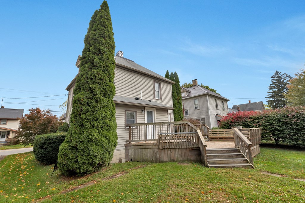 1022 Union Street, Ashland, Ohio 44805, 3 Bedrooms Bedrooms, ,1 BathroomBathrooms,Residential,For Sale,Union Street,9069731 1022 Union Street, Ashland, Ohio 44805, 3 Bedrooms Bedrooms, ,1 BathroomBathrooms,Residential,For Sale,Union Street,9069731