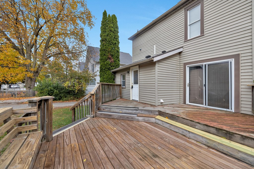 1022 Union Street, Ashland, Ohio 44805, 3 Bedrooms Bedrooms, ,1 BathroomBathrooms,Residential,For Sale,Union Street,9069731 1022 Union Street, Ashland, Ohio 44805, 3 Bedrooms Bedrooms, ,1 BathroomBathrooms,Residential,For Sale,Union Street,9069731