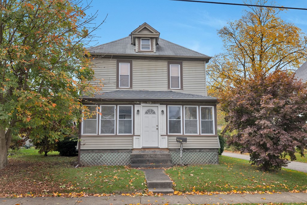 1022 Union Street, Ashland, Ohio 44805, 3 Bedrooms Bedrooms, ,1 BathroomBathrooms,Residential,For Sale,Union Street,9069731 1022 Union Street, Ashland, Ohio 44805, 3 Bedrooms Bedrooms, ,1 BathroomBathrooms,Residential,For Sale,Union Street,9069731