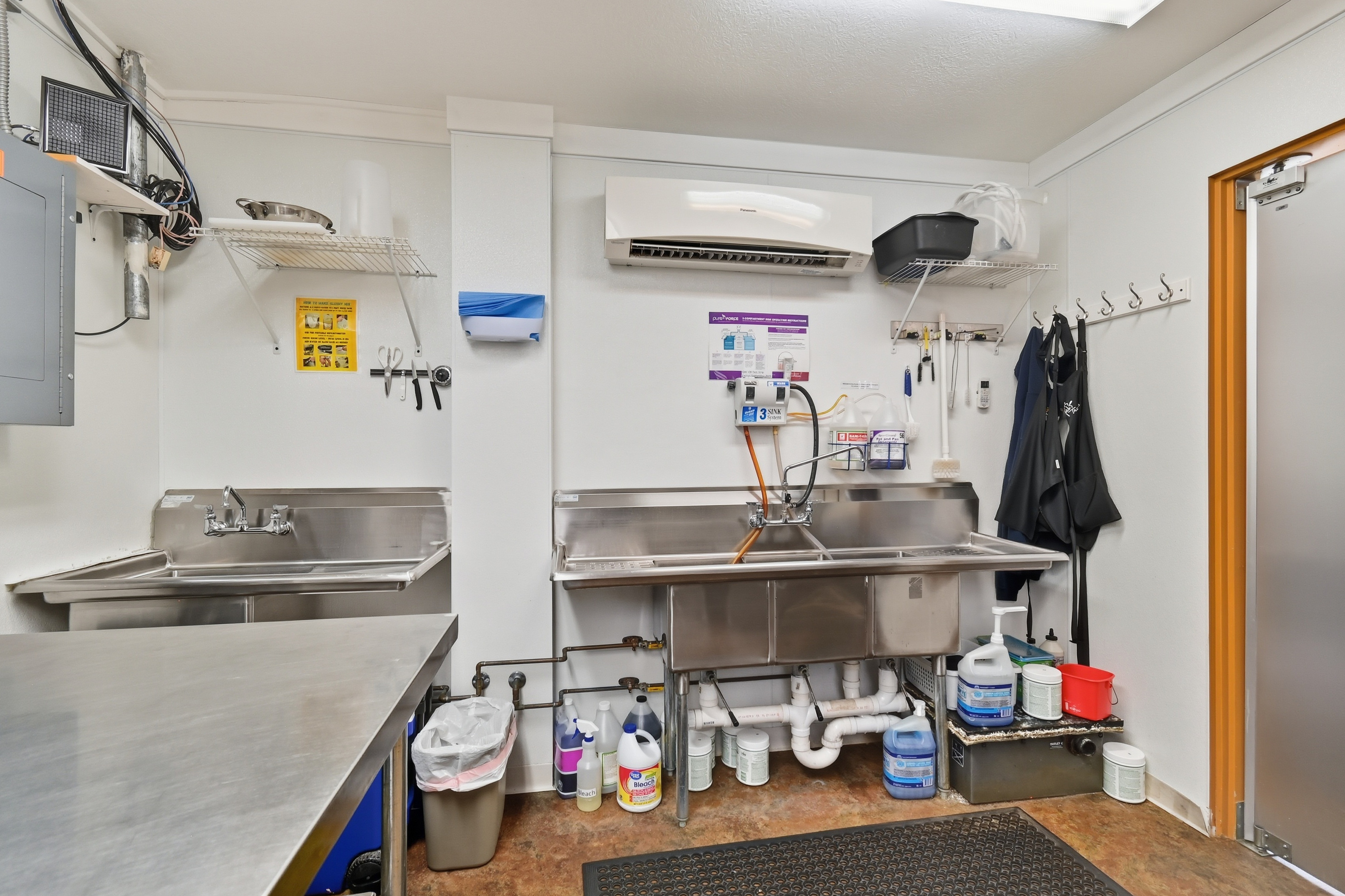 601 Claremont Ave, Ashland, Ohio 44805, ,Commercial,For Sale,Claremont Ave,9069733 601 Claremont Ave, Ashland, Ohio 44805, ,Commercial,For Sale,Claremont Ave,9069733