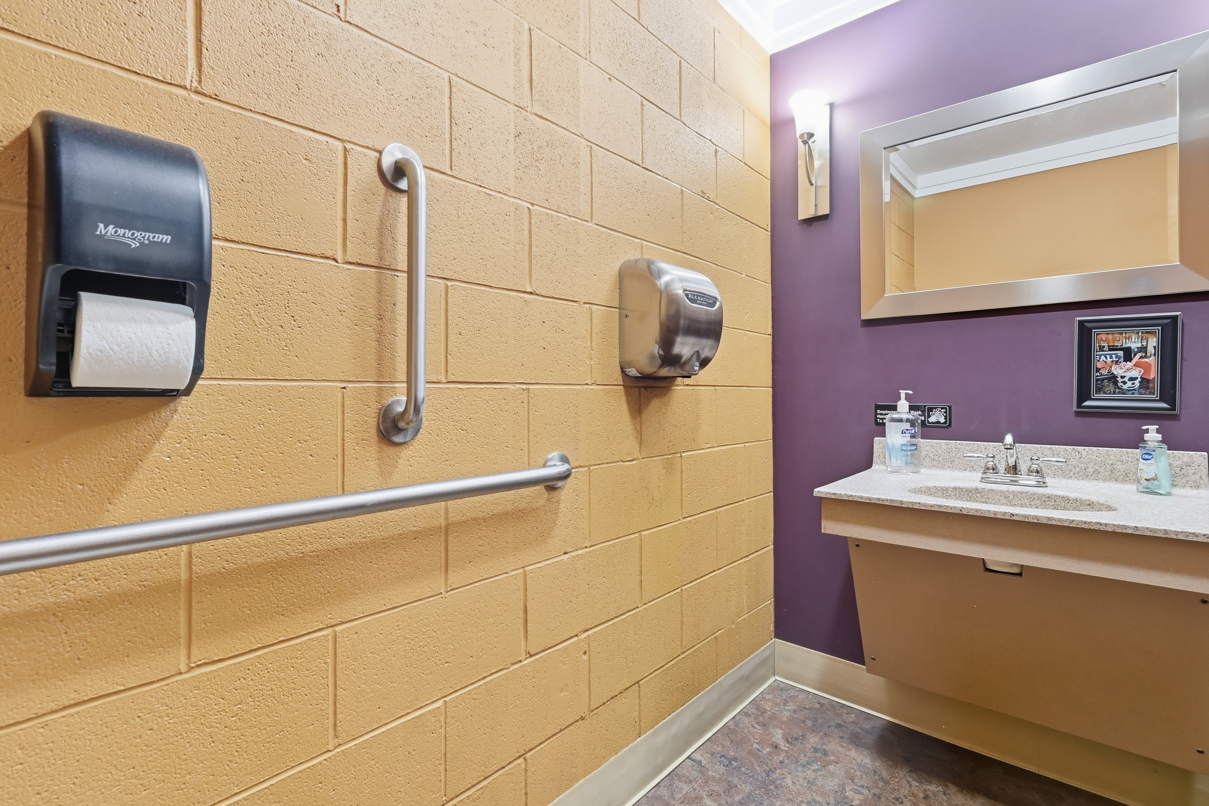 601 Claremont Ave, Ashland, Ohio 44805, ,Commercial,For Sale,Claremont Ave,9069733 601 Claremont Ave, Ashland, Ohio 44805, ,Commercial,For Sale,Claremont Ave,9069733