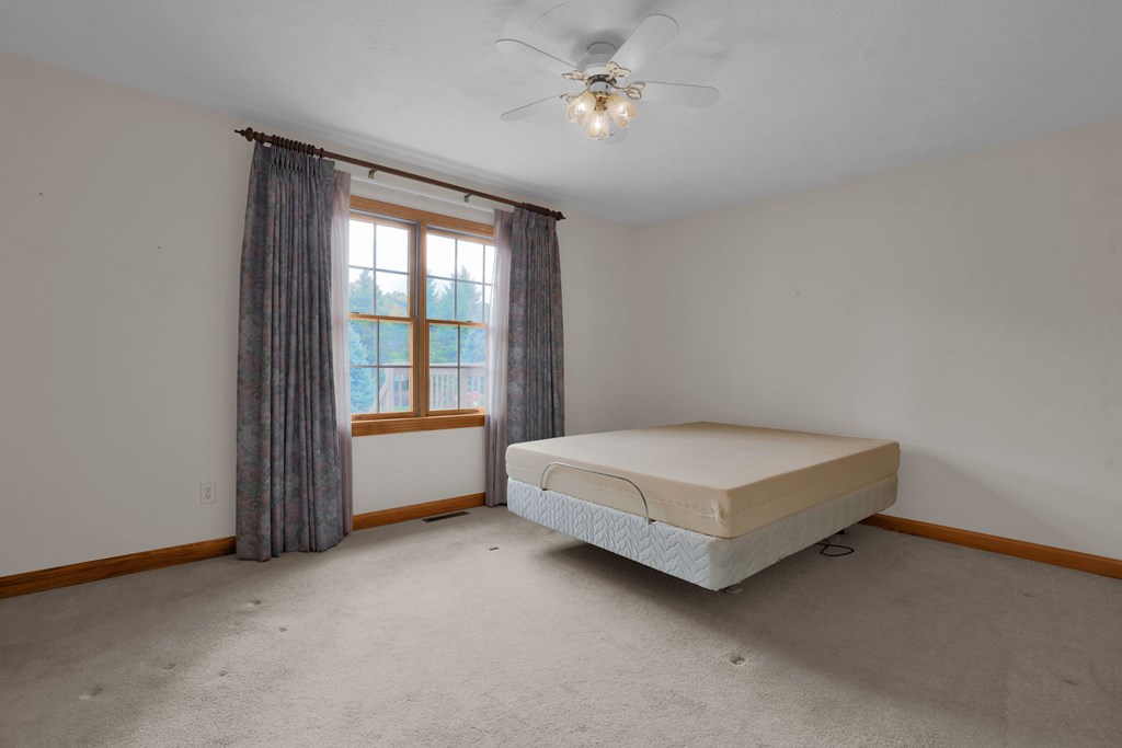 295 Meadowlark Drive, Ontario, Ohio 44903, 3 Bedrooms Bedrooms, ,3 BathroomsBathrooms,Residential,For Sale,Meadowlark Drive,9069744