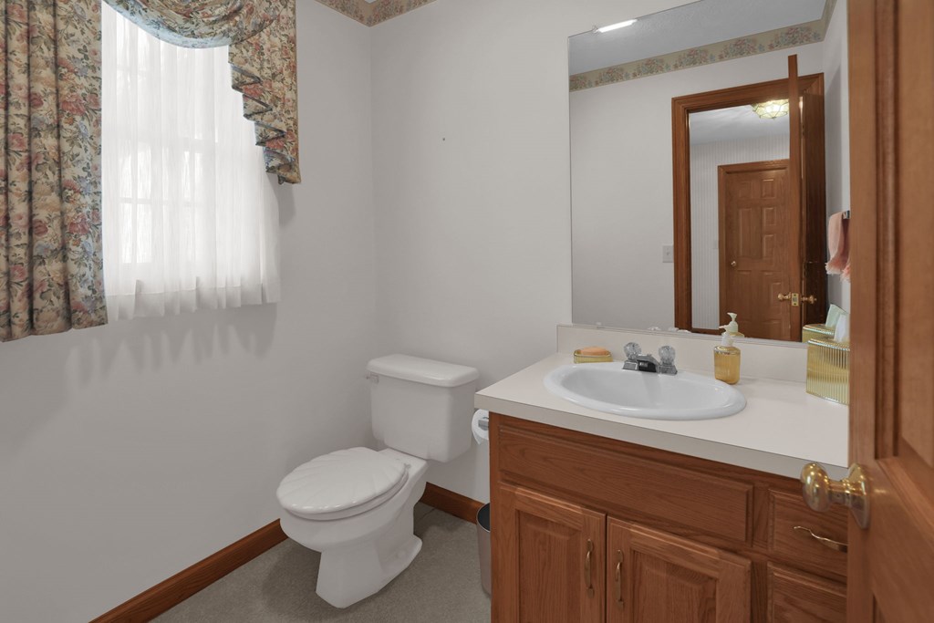 295 Meadowlark Drive, Ontario, Ohio 44903, 3 Bedrooms Bedrooms, ,3 BathroomsBathrooms,Residential,For Sale,Meadowlark Drive,9069744