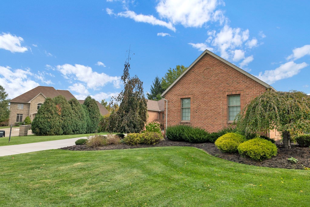 295 Meadowlark Drive, Ontario, Ohio 44903, 3 Bedrooms Bedrooms, ,3 BathroomsBathrooms,Residential,For Sale,Meadowlark Drive,9069744