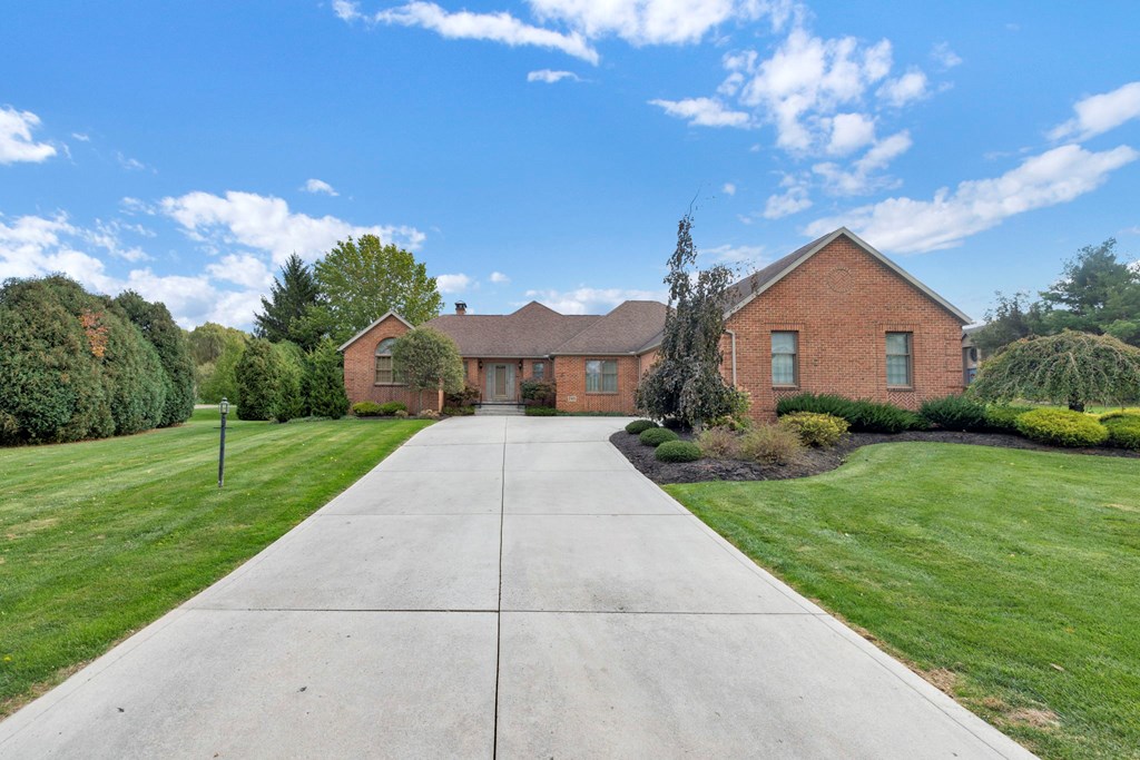 295 Meadowlark Drive, Ontario, Ohio 44903, 3 Bedrooms Bedrooms, ,3 BathroomsBathrooms,Residential,For Sale,Meadowlark Drive,9069744