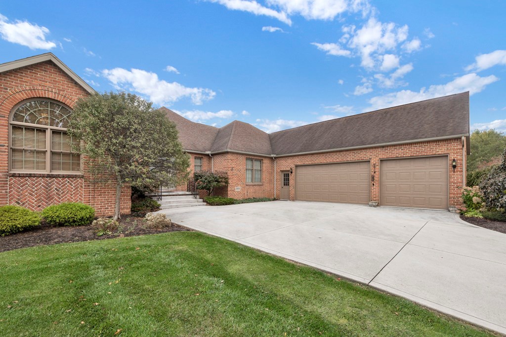 295 Meadowlark Drive, Ontario, Ohio 44903, 3 Bedrooms Bedrooms, ,3 BathroomsBathrooms,Residential,For Sale,Meadowlark Drive,9069744