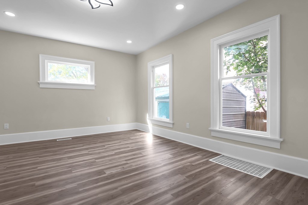 78 Glenwood Boulevard, Mansfield, Ohio 44906, 4 Bedrooms Bedrooms, ,1 BathroomBathrooms,Residential,For Sale,Glenwood Boulevard,9069760 78 Glenwood Boulevard, Mansfield, Ohio 44906, 4 Bedrooms Bedrooms, ,1 BathroomBathrooms,Residential,For Sale,Glenwood Boulevard,9069760