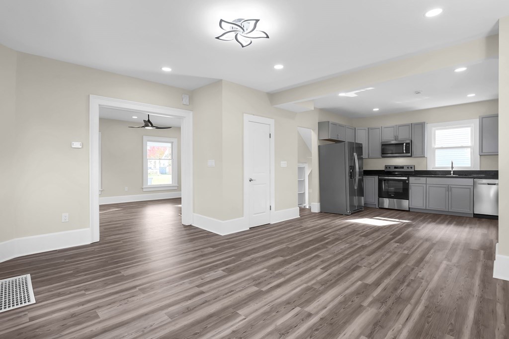 78 Glenwood Boulevard, Mansfield, Ohio 44906, 4 Bedrooms Bedrooms, ,1 BathroomBathrooms,Residential,For Sale,Glenwood Boulevard,9069760 78 Glenwood Boulevard, Mansfield, Ohio 44906, 4 Bedrooms Bedrooms, ,1 BathroomBathrooms,Residential,For Sale,Glenwood Boulevard,9069760