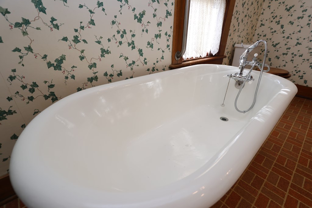 26 Grand Blvd., Shelby, Ohio 44875, 3 Bedrooms Bedrooms, ,2 BathroomsBathrooms,Residential,For Sale,Grand Blvd.,9069763