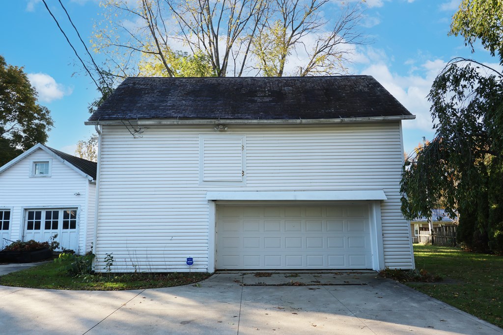 26 Grand Blvd., Shelby, Ohio 44875, 3 Bedrooms Bedrooms, ,2 BathroomsBathrooms,Residential,For Sale,Grand Blvd.,9069763