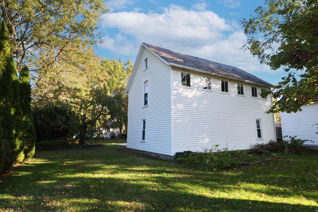 26 Grand Blvd., Shelby, Ohio 44875, 3 Bedrooms Bedrooms, ,2 BathroomsBathrooms,Residential,For Sale,Grand Blvd.,9069763