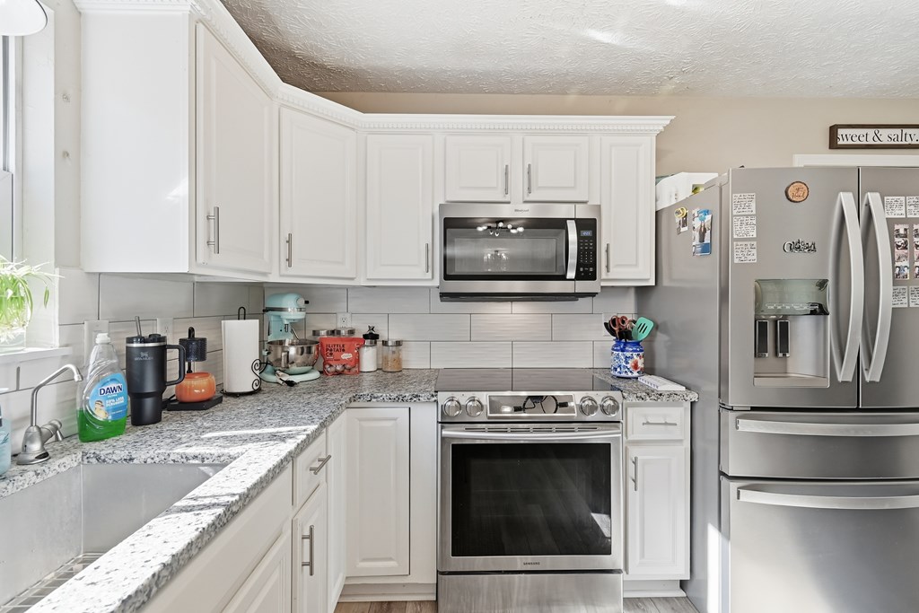 1947 Teakwood Drive, Mansfield, Ohio 44906, 4 Bedrooms Bedrooms, ,2 BathroomsBathrooms,Residential,For Sale,Teakwood Drive,9069765 1947 Teakwood Drive, Mansfield, Ohio 44906, 4 Bedrooms Bedrooms, ,2 BathroomsBathrooms,Residential,For Sale,Teakwood Drive,9069765