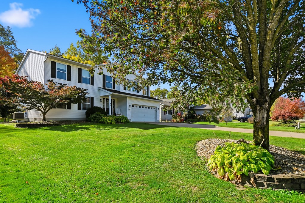 1947 Teakwood Drive, Mansfield, Ohio 44906, 4 Bedrooms Bedrooms, ,2 BathroomsBathrooms,Residential,For Sale,Teakwood Drive,9069765 1947 Teakwood Drive, Mansfield, Ohio 44906, 4 Bedrooms Bedrooms, ,2 BathroomsBathrooms,Residential,For Sale,Teakwood Drive,9069765
