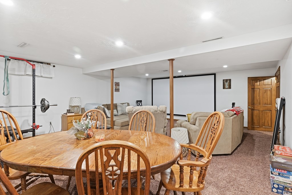 1947 Teakwood Drive, Mansfield, Ohio 44906, 4 Bedrooms Bedrooms, ,2 BathroomsBathrooms,Residential,For Sale,Teakwood Drive,9069765 1947 Teakwood Drive, Mansfield, Ohio 44906, 4 Bedrooms Bedrooms, ,2 BathroomsBathrooms,Residential,For Sale,Teakwood Drive,9069765