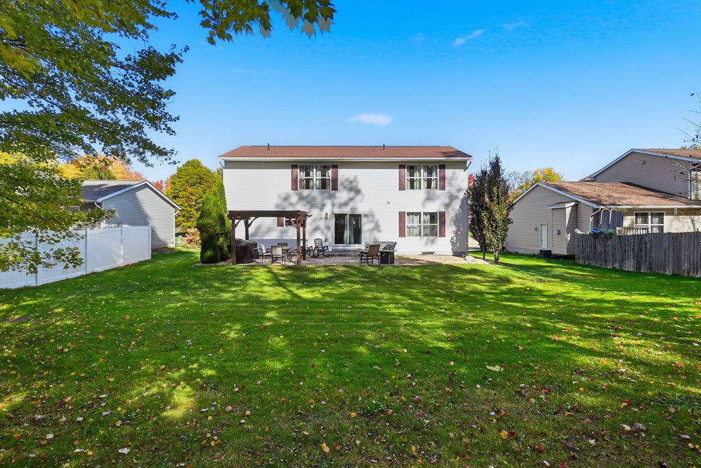 1947 Teakwood Drive, Mansfield, Ohio 44906, 4 Bedrooms Bedrooms, ,2 BathroomsBathrooms,Residential,For Sale,Teakwood Drive,9069765 1947 Teakwood Drive, Mansfield, Ohio 44906, 4 Bedrooms Bedrooms, ,2 BathroomsBathrooms,Residential,For Sale,Teakwood Drive,9069765