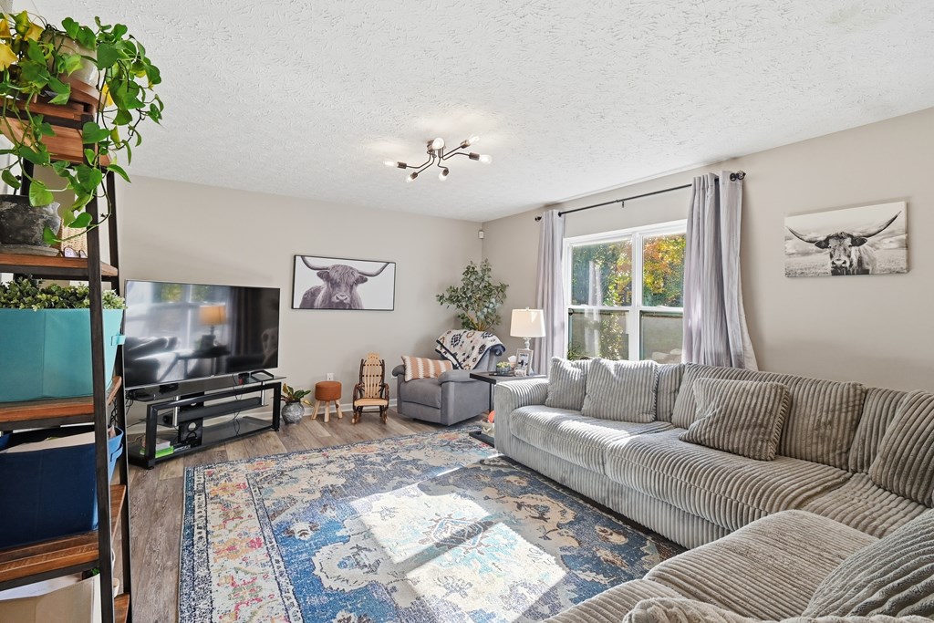 1947 Teakwood Drive, Mansfield, Ohio 44906, 4 Bedrooms Bedrooms, ,2 BathroomsBathrooms,Residential,For Sale,Teakwood Drive,9069765 1947 Teakwood Drive, Mansfield, Ohio 44906, 4 Bedrooms Bedrooms, ,2 BathroomsBathrooms,Residential,For Sale,Teakwood Drive,9069765