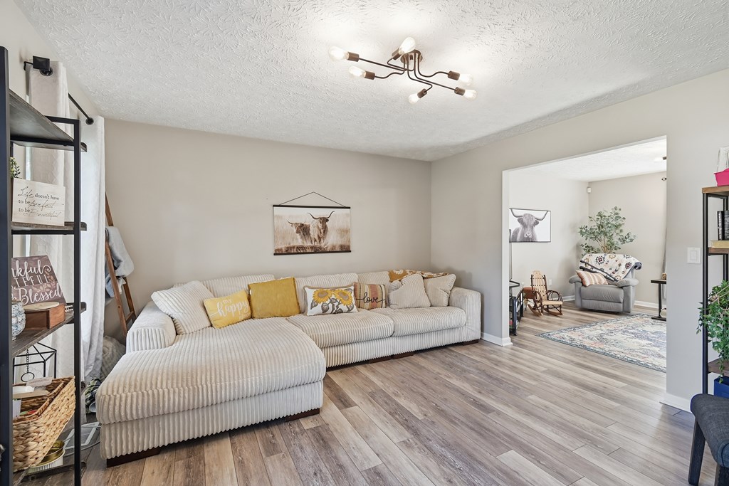 1947 Teakwood Drive, Mansfield, Ohio 44906, 4 Bedrooms Bedrooms, ,2 BathroomsBathrooms,Residential,For Sale,Teakwood Drive,9069765 1947 Teakwood Drive, Mansfield, Ohio 44906, 4 Bedrooms Bedrooms, ,2 BathroomsBathrooms,Residential,For Sale,Teakwood Drive,9069765