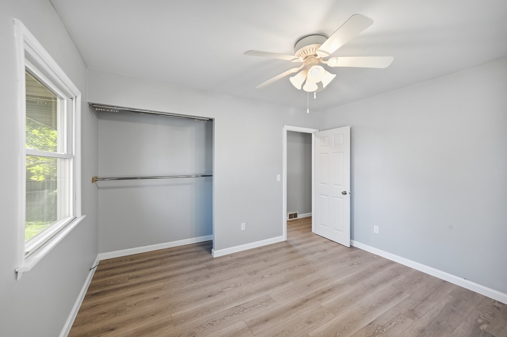 141 Essex Road, Lexington, Ohio 44904, 4 Bedrooms Bedrooms, ,1 BathroomBathrooms,Residential,For Sale,Essex Road,9069782 141 Essex Road, Lexington, Ohio 44904, 4 Bedrooms Bedrooms, ,1 BathroomBathrooms,Residential,For Sale,Essex Road,9069782