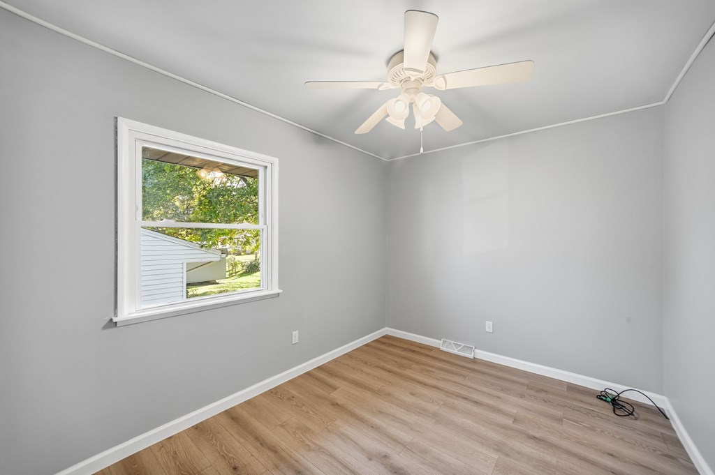 141 Essex Road, Lexington, Ohio 44904, 4 Bedrooms Bedrooms, ,1 BathroomBathrooms,Residential,For Sale,Essex Road,9069782 141 Essex Road, Lexington, Ohio 44904, 4 Bedrooms Bedrooms, ,1 BathroomBathrooms,Residential,For Sale,Essex Road,9069782