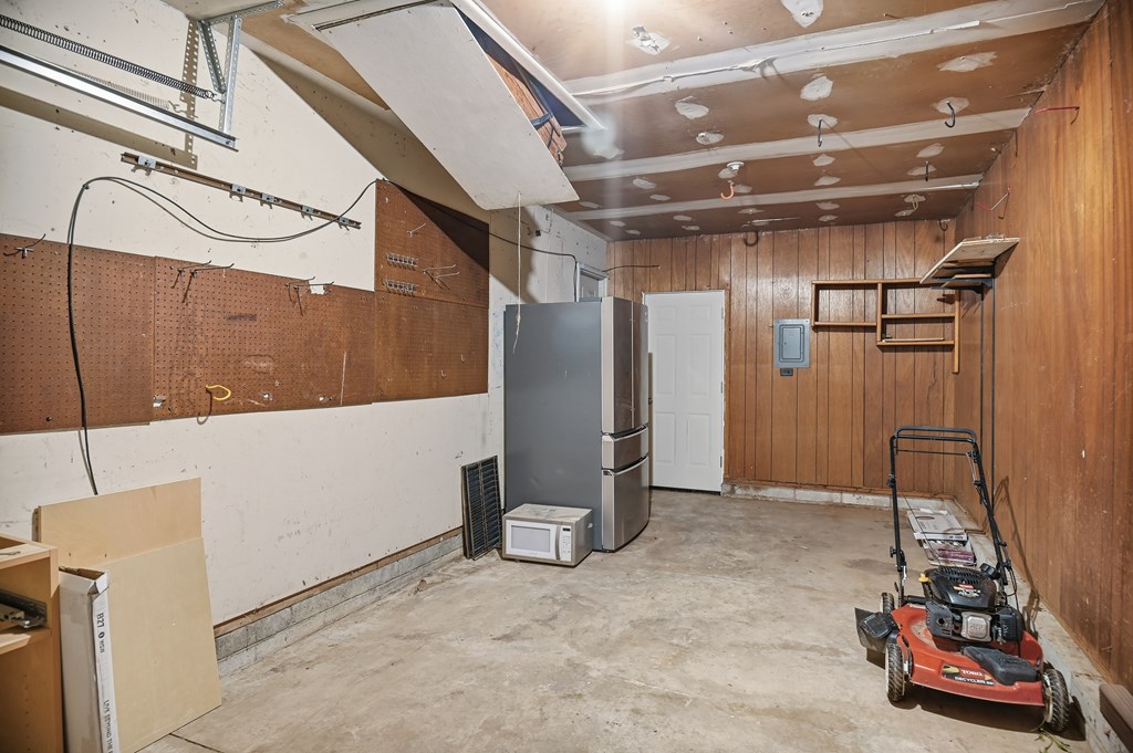 141 Essex Road, Lexington, Ohio 44904, 4 Bedrooms Bedrooms, ,1 BathroomBathrooms,Residential,For Sale,Essex Road,9069782 141 Essex Road, Lexington, Ohio 44904, 4 Bedrooms Bedrooms, ,1 BathroomBathrooms,Residential,For Sale,Essex Road,9069782