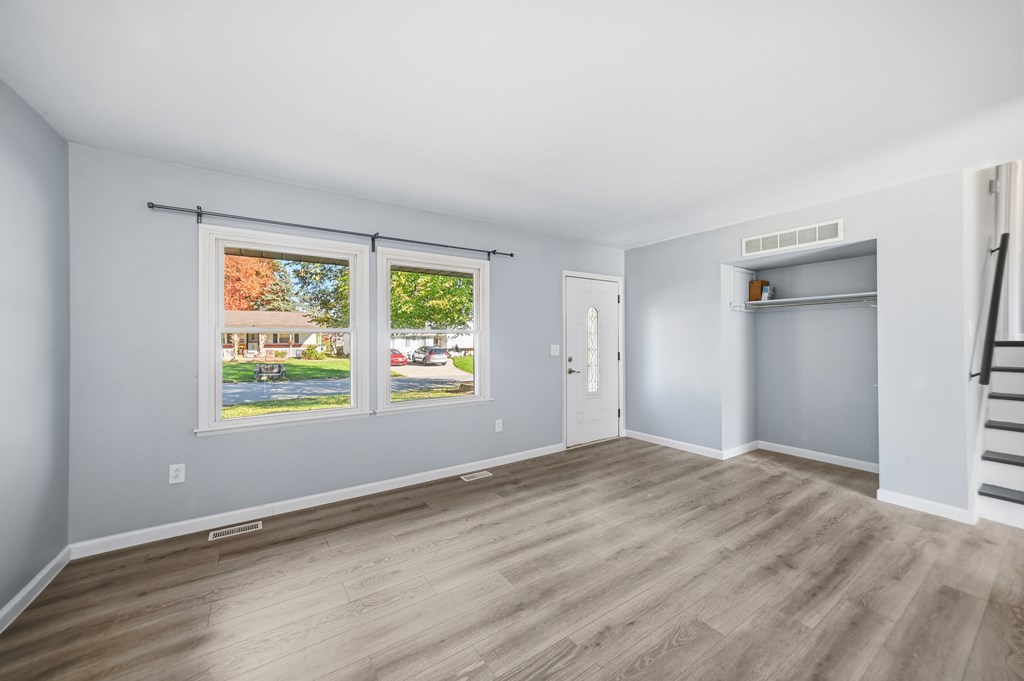 141 Essex Road, Lexington, Ohio 44904, 4 Bedrooms Bedrooms, ,1 BathroomBathrooms,Residential,For Sale,Essex Road,9069782 141 Essex Road, Lexington, Ohio 44904, 4 Bedrooms Bedrooms, ,1 BathroomBathrooms,Residential,For Sale,Essex Road,9069782