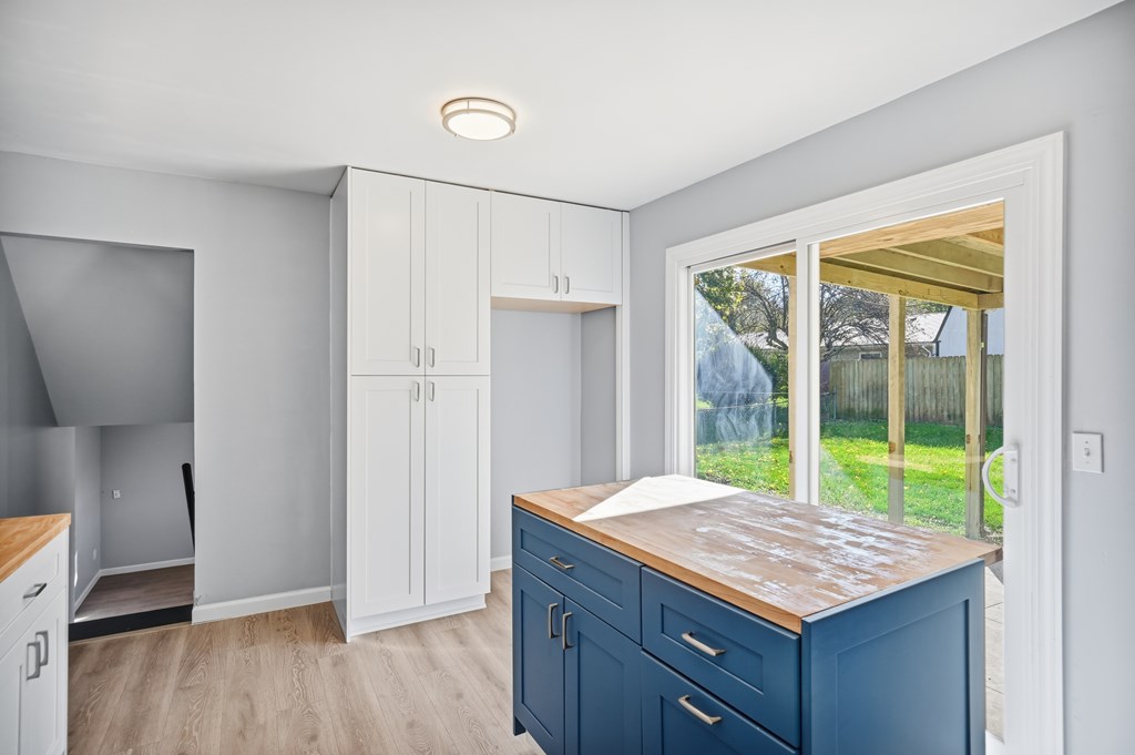 141 Essex Road, Lexington, Ohio 44904, 4 Bedrooms Bedrooms, ,1 BathroomBathrooms,Residential,For Sale,Essex Road,9069782 141 Essex Road, Lexington, Ohio 44904, 4 Bedrooms Bedrooms, ,1 BathroomBathrooms,Residential,For Sale,Essex Road,9069782