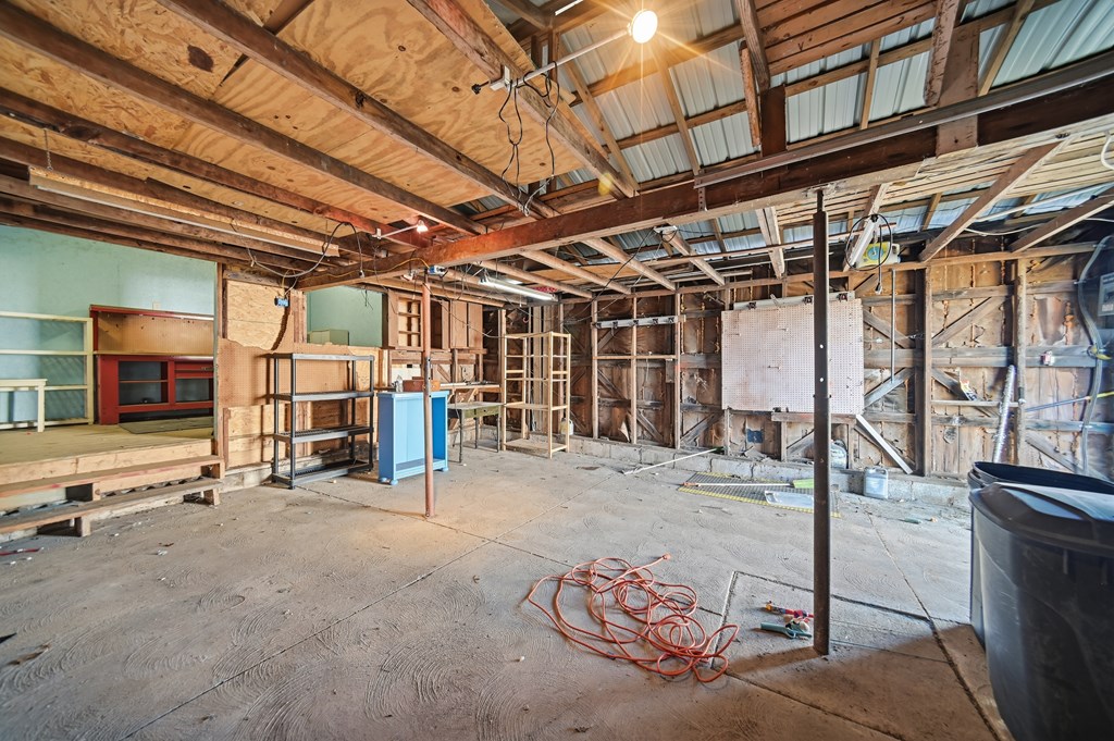 1599 S Main Street, Mansfield, Ohio 44907, 5 Bedrooms Bedrooms, ,1 BathroomBathrooms,Residential,For Sale,Main Street,9069793 1599 S Main Street, Mansfield, Ohio 44907, 5 Bedrooms Bedrooms, ,1 BathroomBathrooms,Residential,For Sale,Main Street,9069793