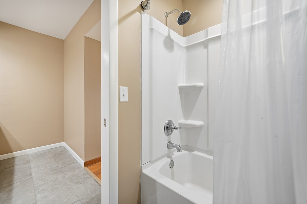 2396 Marion-Upper Sandusky Road, Marion, Ohio 43302, 3 Bedrooms Bedrooms, ,2 BathroomsBathrooms,Residential,For Sale,Marion-Upper Sandusky Road,9069802