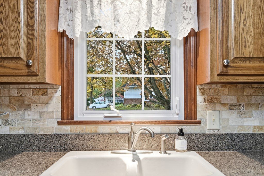 465 Sherwood Drive, Mansfield, Ohio 44904, 3 Bedrooms Bedrooms, ,1 BathroomBathrooms,Residential,For Sale,Sherwood Drive,9069803 465 Sherwood Drive, Mansfield, Ohio 44904, 3 Bedrooms Bedrooms, ,1 BathroomBathrooms,Residential,For Sale,Sherwood Drive,9069803