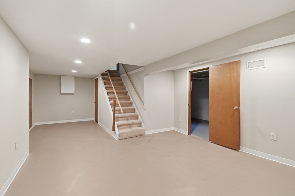 465 Sherwood Drive, Mansfield, Ohio 44904, 3 Bedrooms Bedrooms, ,1 BathroomBathrooms,Residential,For Sale,Sherwood Drive,9069803 465 Sherwood Drive, Mansfield, Ohio 44904, 3 Bedrooms Bedrooms, ,1 BathroomBathrooms,Residential,For Sale,Sherwood Drive,9069803