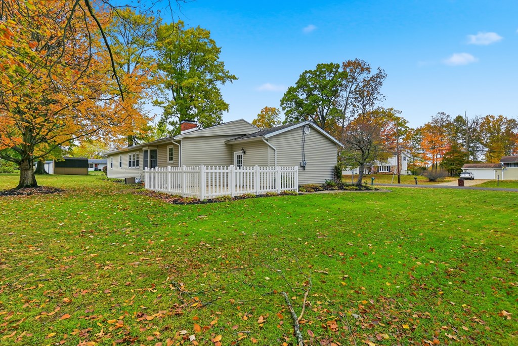 465 Sherwood Drive, Mansfield, Ohio 44904, 3 Bedrooms Bedrooms, ,1 BathroomBathrooms,Residential,For Sale,Sherwood Drive,9069803 465 Sherwood Drive, Mansfield, Ohio 44904, 3 Bedrooms Bedrooms, ,1 BathroomBathrooms,Residential,For Sale,Sherwood Drive,9069803