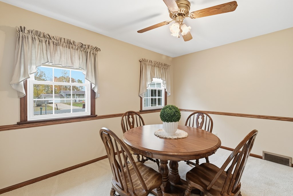 465 Sherwood Drive, Mansfield, Ohio 44904, 3 Bedrooms Bedrooms, ,1 BathroomBathrooms,Residential,For Sale,Sherwood Drive,9069803 465 Sherwood Drive, Mansfield, Ohio 44904, 3 Bedrooms Bedrooms, ,1 BathroomBathrooms,Residential,For Sale,Sherwood Drive,9069803