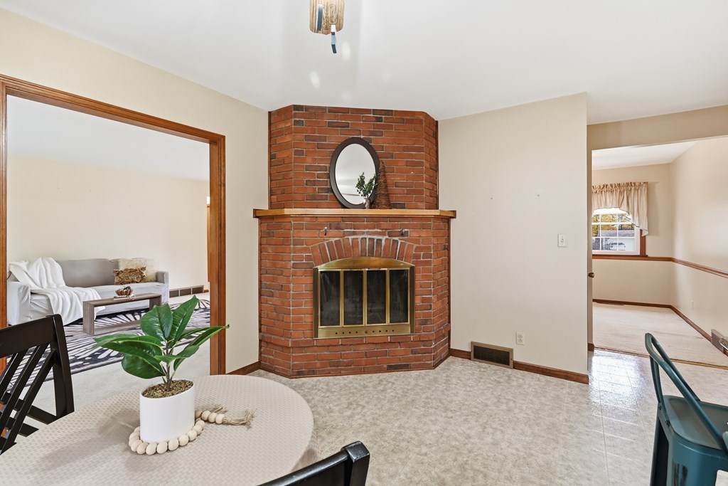 465 Sherwood Drive, Mansfield, Ohio 44904, 3 Bedrooms Bedrooms, ,1 BathroomBathrooms,Residential,For Sale,Sherwood Drive,9069803 465 Sherwood Drive, Mansfield, Ohio 44904, 3 Bedrooms Bedrooms, ,1 BathroomBathrooms,Residential,For Sale,Sherwood Drive,9069803