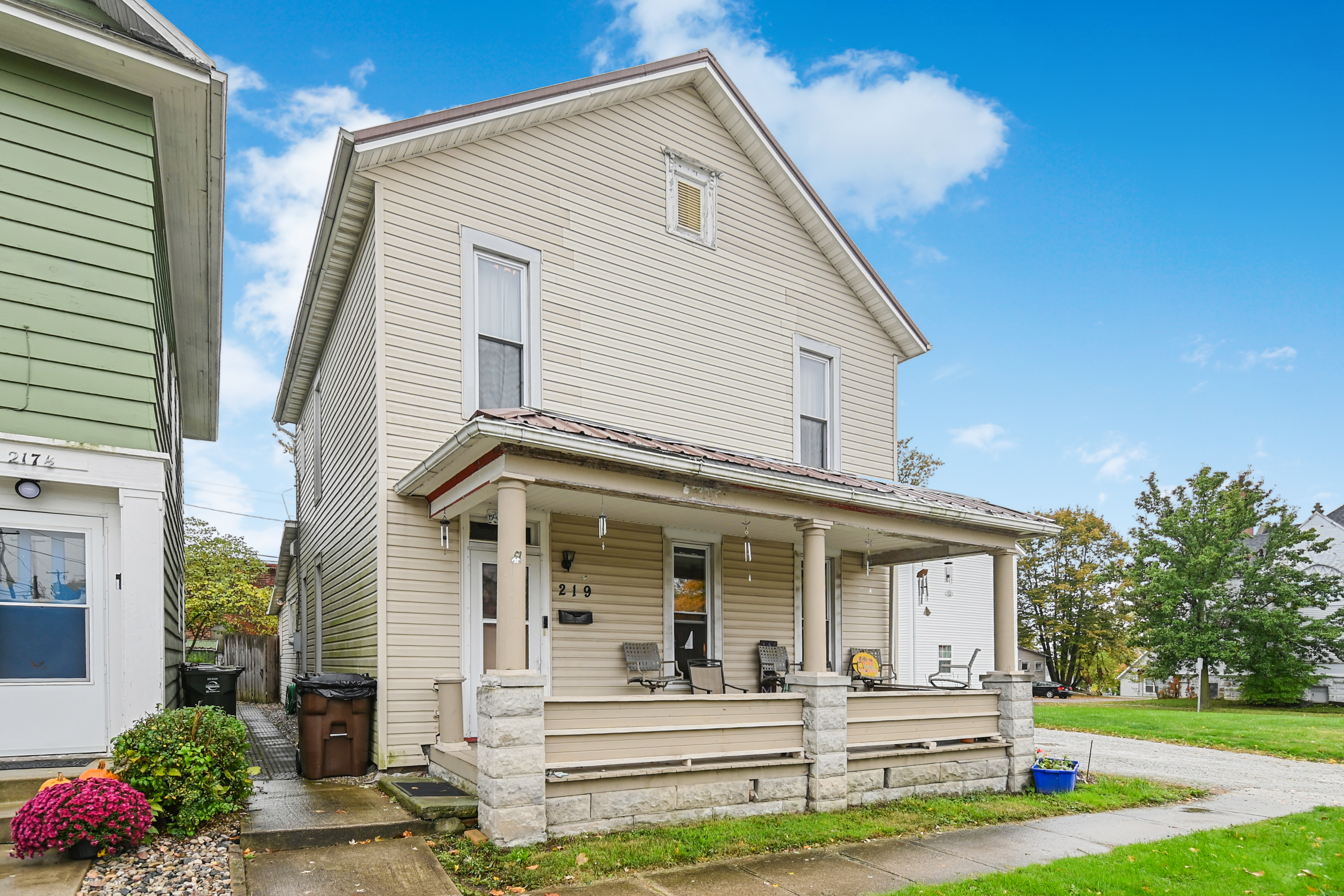219 West Carrol, Kenton, Ohio 43326, 2 Bedrooms Bedrooms, ,2 BathroomsBathrooms,Residential,For Sale,West Carrol,9069804 219 West Carrol, Kenton, Ohio 43326, 2 Bedrooms Bedrooms, ,2 BathroomsBathrooms,Residential,For Sale,West Carrol,9069804