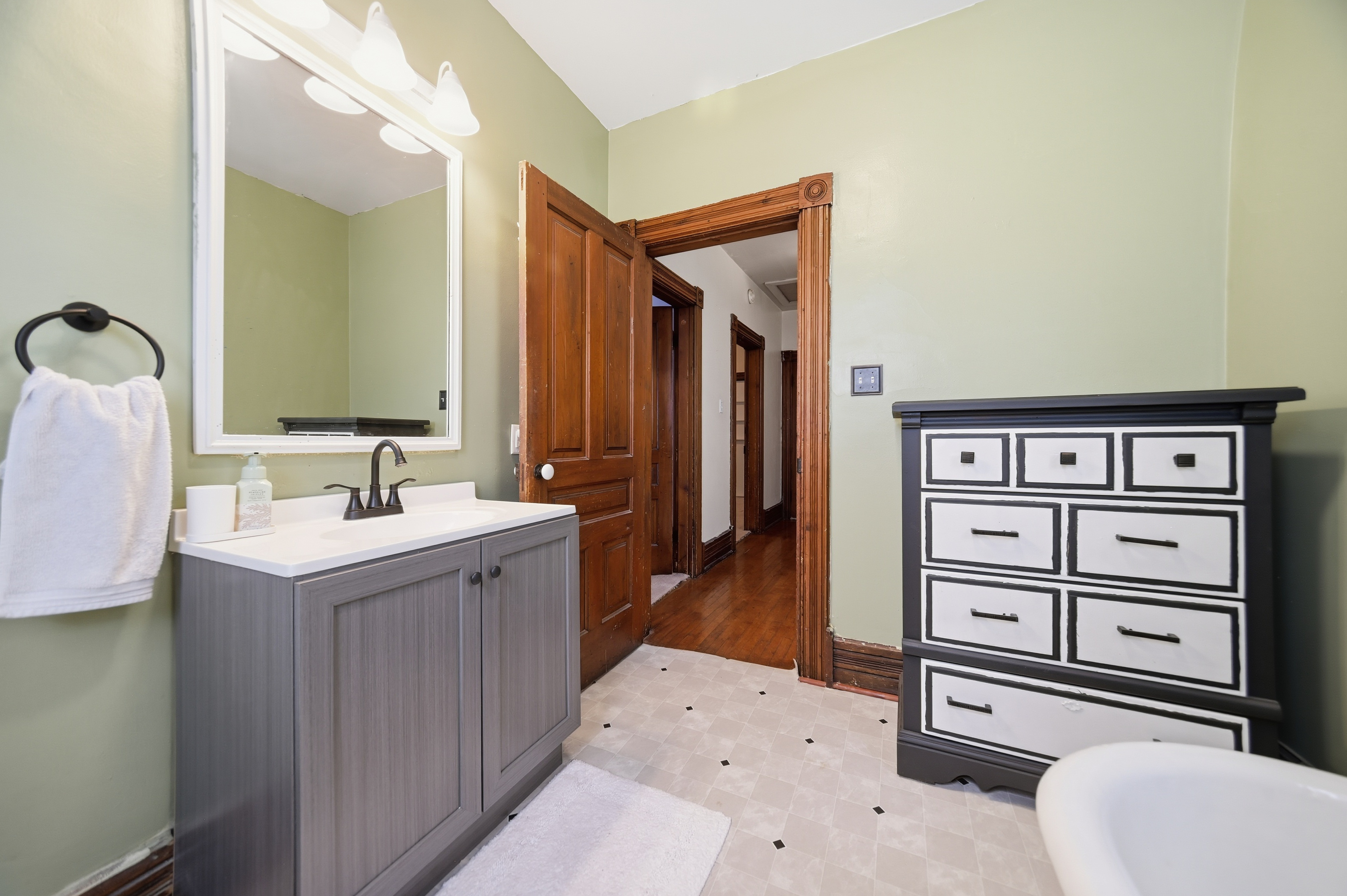 219 West Carrol, Kenton, Ohio 43326, 2 Bedrooms Bedrooms, ,2 BathroomsBathrooms,Residential,For Sale,West Carrol,9069804 219 West Carrol, Kenton, Ohio 43326, 2 Bedrooms Bedrooms, ,2 BathroomsBathrooms,Residential,For Sale,West Carrol,9069804