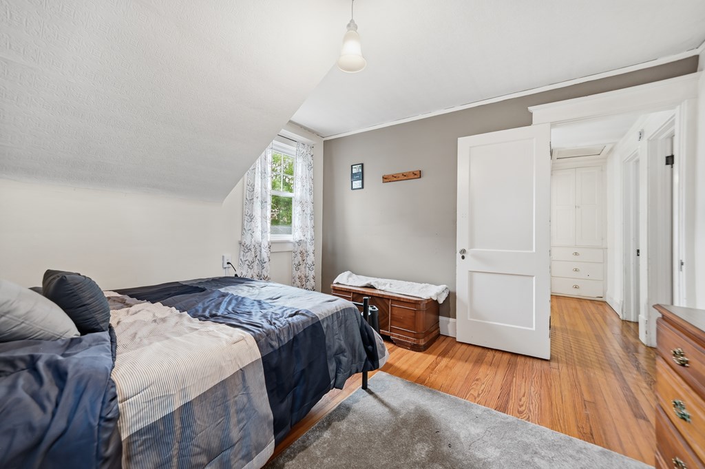 1024 Fifth Street, Sandusky, Ohio 44870, 3 Bedrooms Bedrooms, ,2 BathroomsBathrooms,Residential,For Sale,Fifth Street,9069849