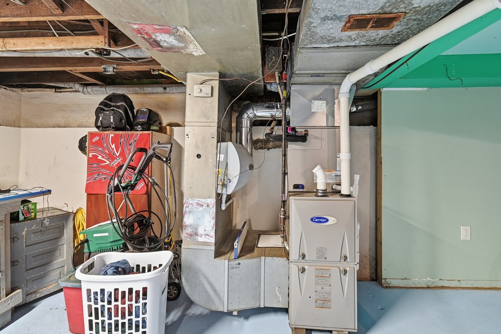 1024 Fifth Street, Sandusky, Ohio 44870, 3 Bedrooms Bedrooms, ,2 BathroomsBathrooms,Residential,For Sale,Fifth Street,9069849