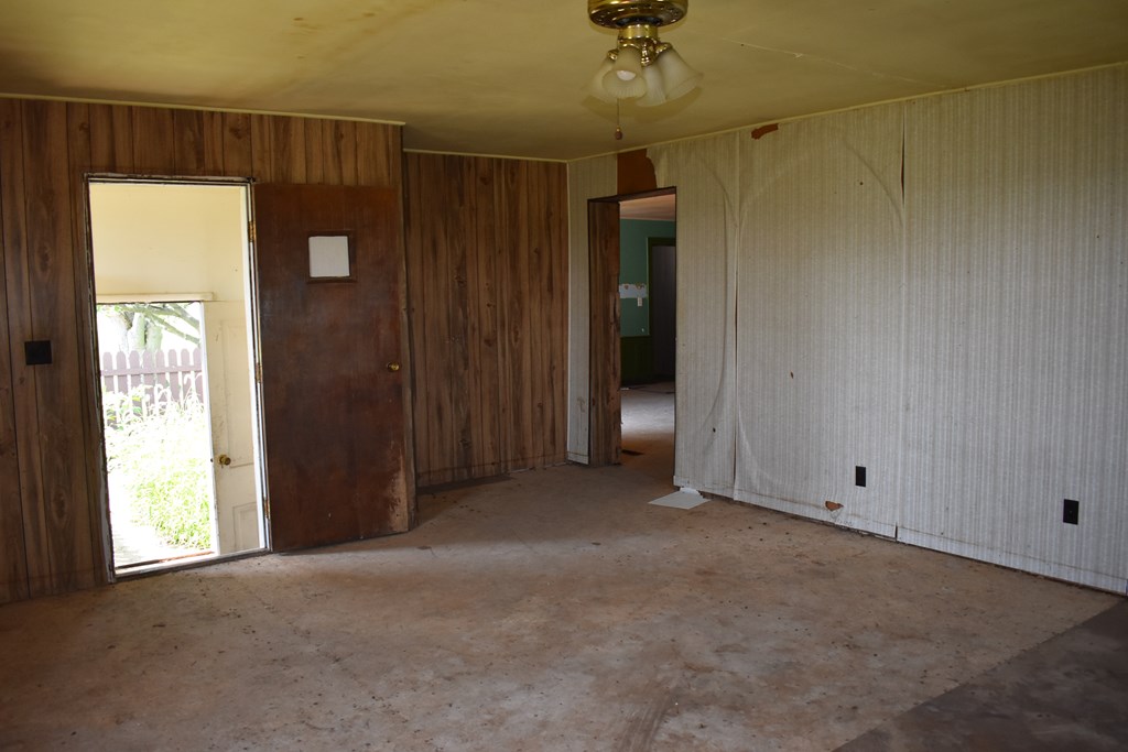 8305 Hillville Rd, Bluffton, Ohio 45817, 5 Bedrooms Bedrooms, ,1 BathroomBathrooms,Residential,For Sale,Hillville Rd,9069865